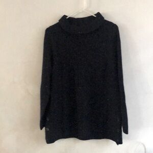 Tablets large sweater